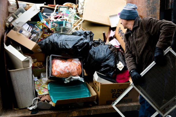 Best Commercial Cleanout Services  in Dodge City, KS